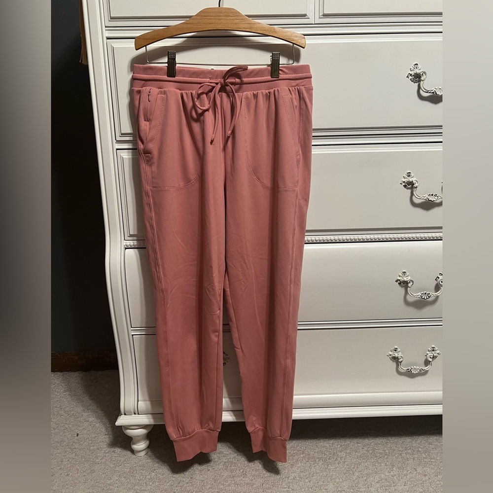 Rachel Zoe salmon pink lightweight joggers